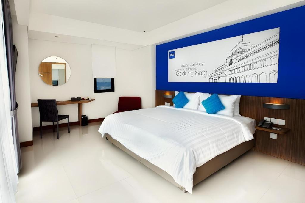 Indies Hotel Μπαντούνγκ Εξωτερικό φωτογραφία